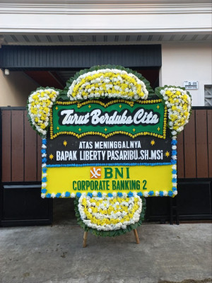 Papan Bunga Duka di Moro